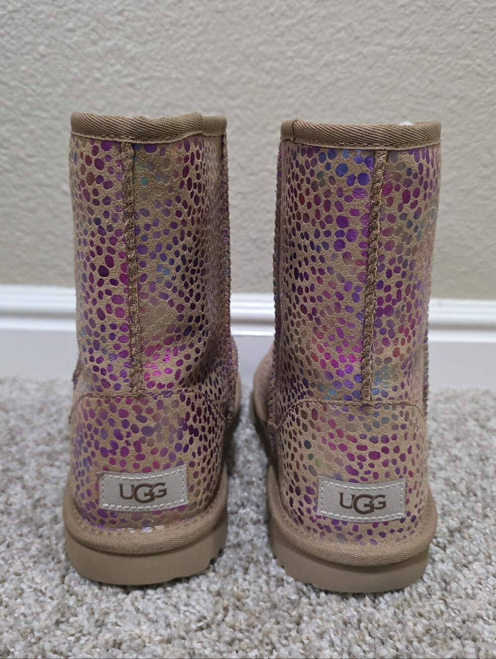 UGG Kids Classic II Spots boots in Chestnut Sparkle suede Size 6 - Picture 7 of 11